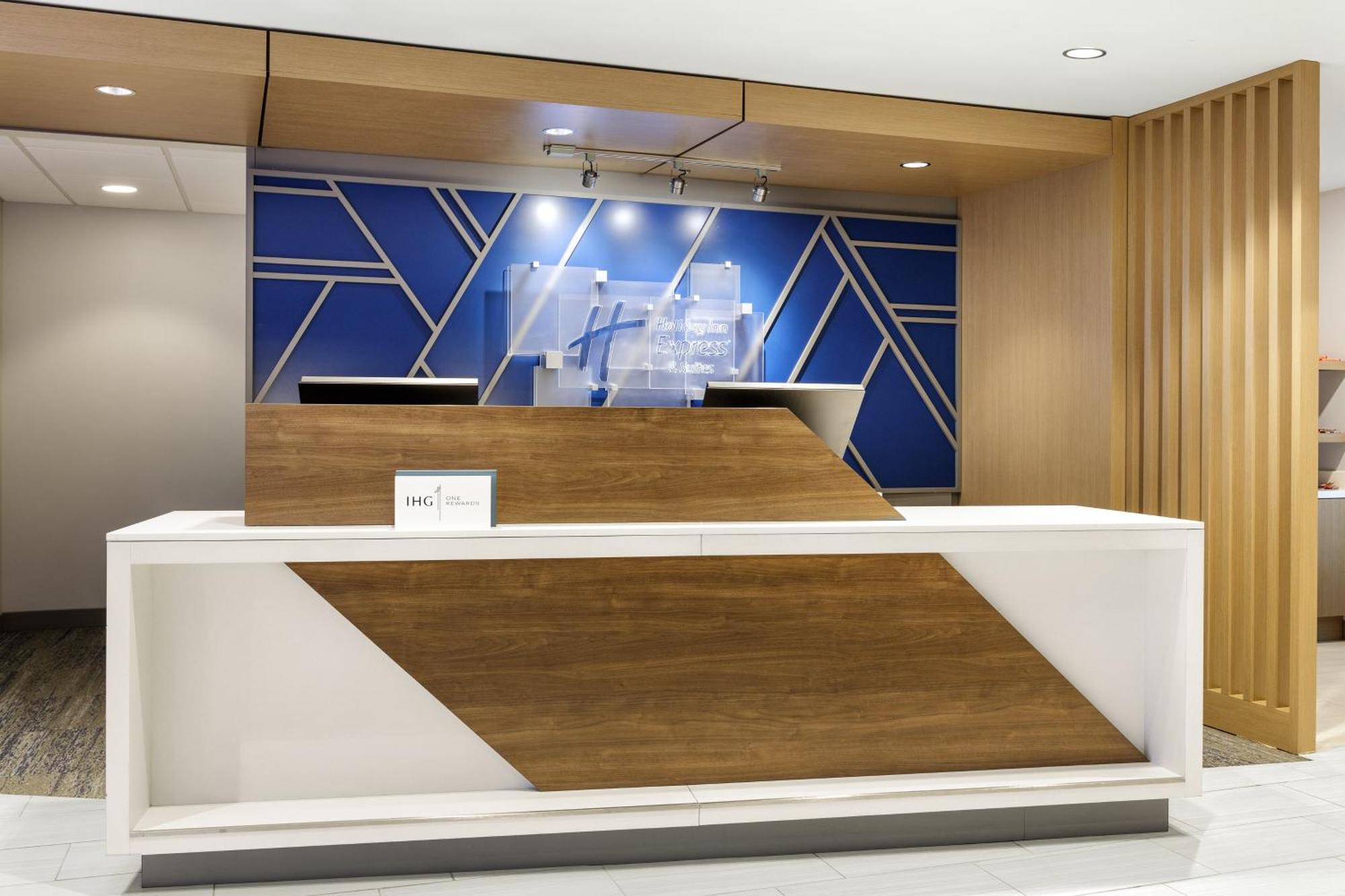 Holiday Inn Express Hotel & Suites Terre Haute By Ihg Kültér fotó