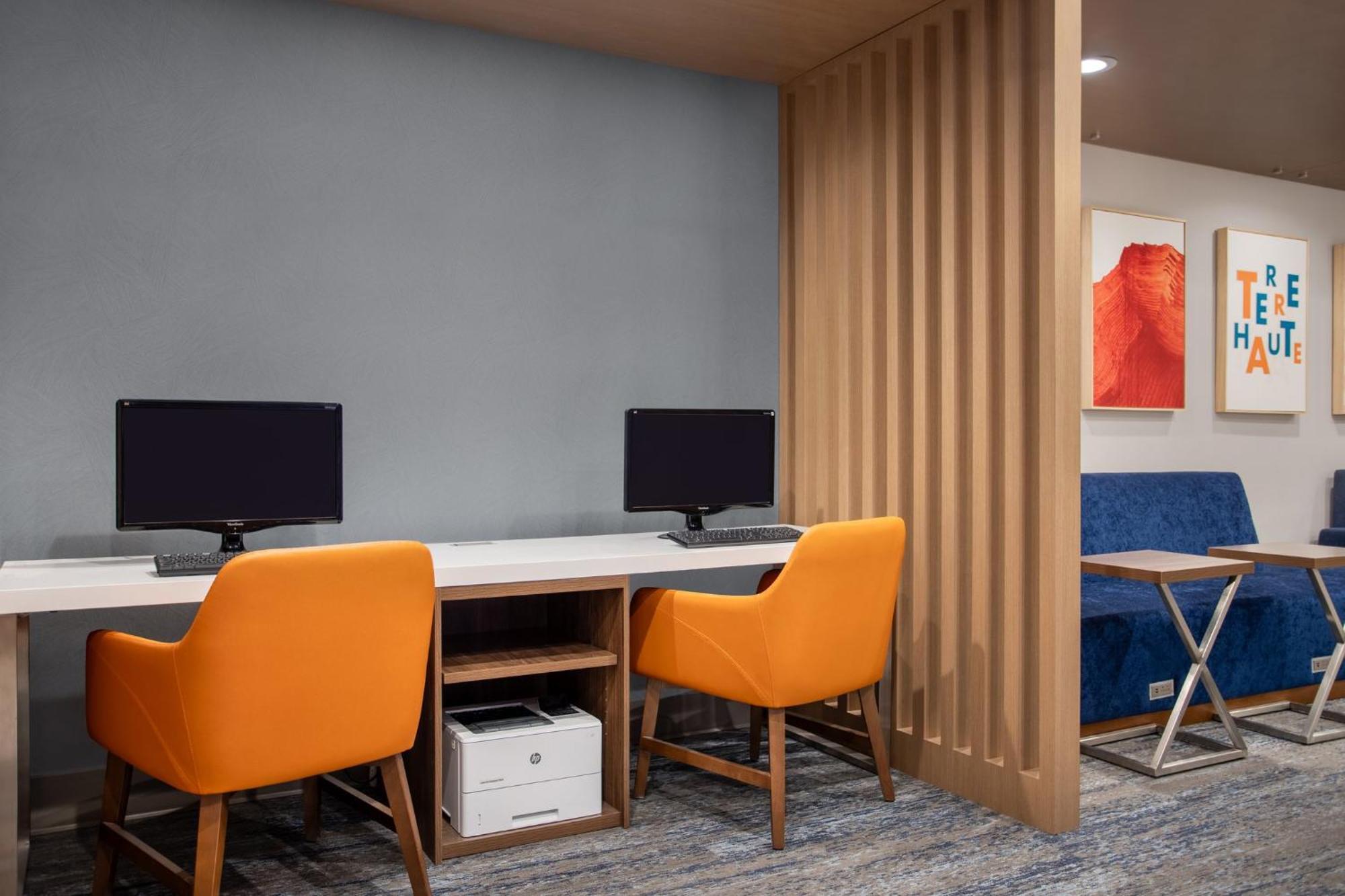 Holiday Inn Express Hotel & Suites Terre Haute By Ihg Kültér fotó