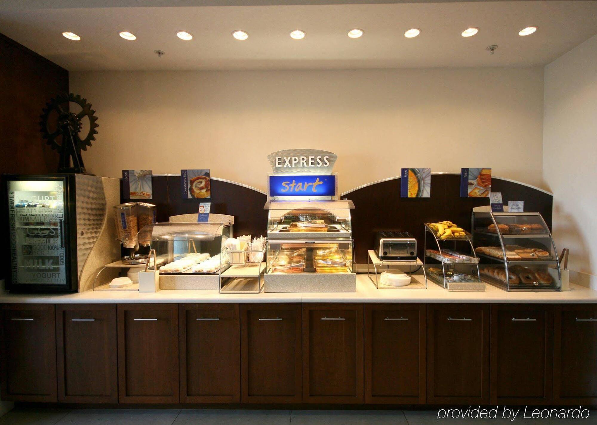 Holiday Inn Express Hotel & Suites Terre Haute By Ihg Kültér fotó